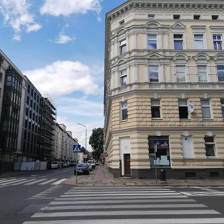 Hostel Tulip - Pokoj 5 Ze Wspolna Lazienka I Kuchnia Щецин Экстерьер фото