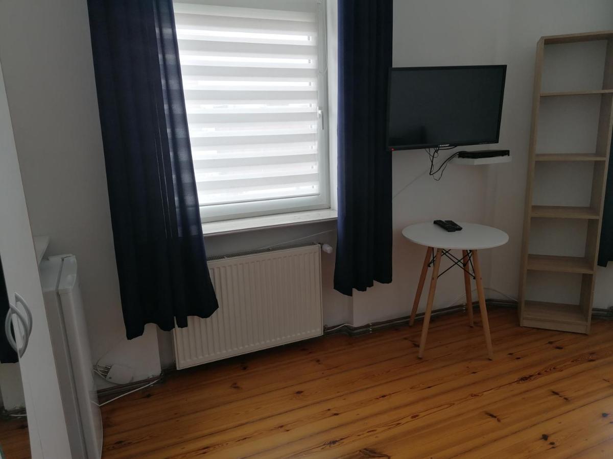 Hostel Tulip - Pokoj 5 Ze Wspolna Lazienka I Kuchnia Щецин Экстерьер фото