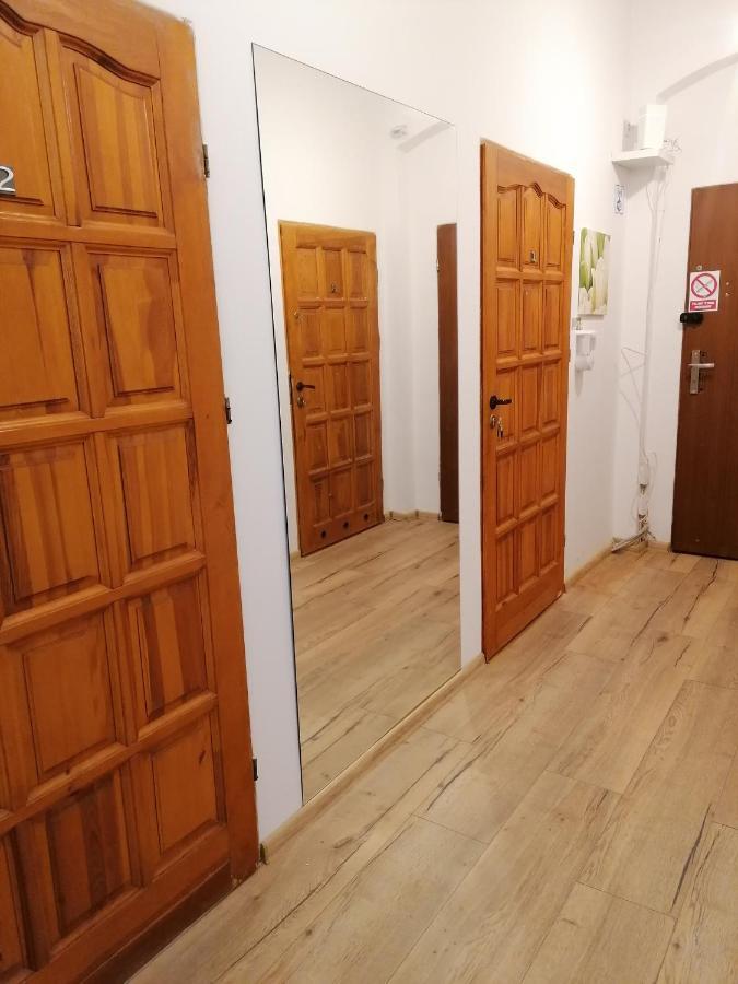 Hostel Tulip - Pokoj 5 Ze Wspolna Lazienka I Kuchnia Щецин Экстерьер фото